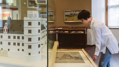 Die Wewelsburg – vom Steinzeitgrab zum Dreiecksschloss
